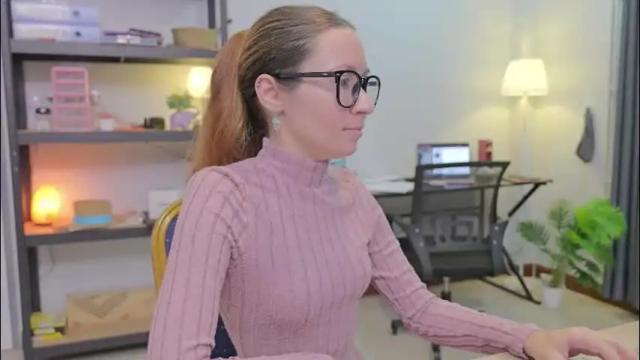 Image 6 of ellcrys Stream on Chaturbate on 15 days ago