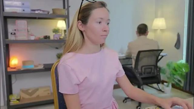 Image 12 of ellcrys Stream on Chaturbate on 14 days ago