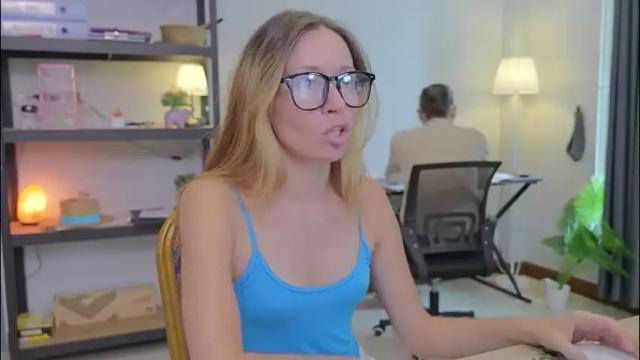 Image 12 of ellcrys Stream on Chaturbate on 10 days ago