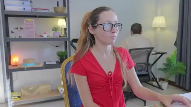 Image 8 of ellcrys Stream on Chaturbate on 1 month ago