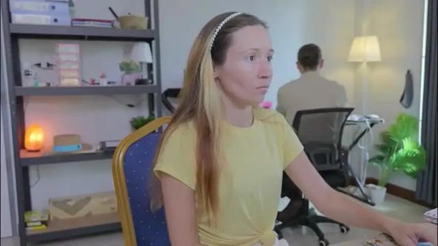 Image 3 of ellcrys Stream on Chaturbate on 1 month ago