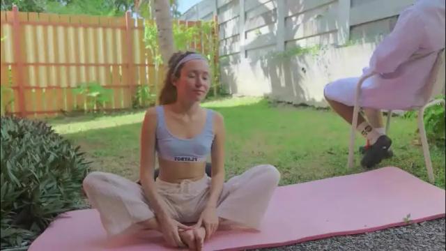 Image 3 of ellcrys Stream on Chaturbate on 1 month ago