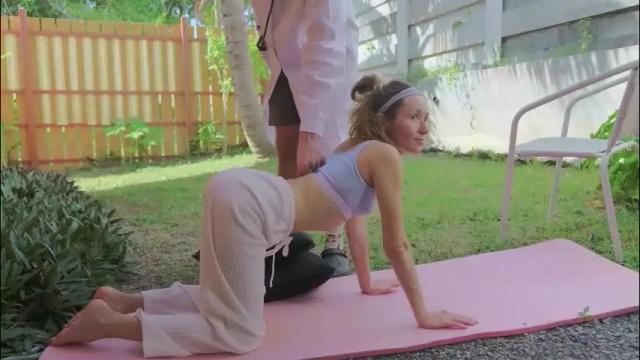 Image 4 of ellcrys Stream on Chaturbate on 1 month ago