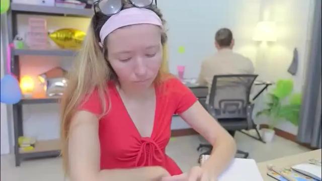 Image 12 of ellcrys Stream on Chaturbate on 23 days ago