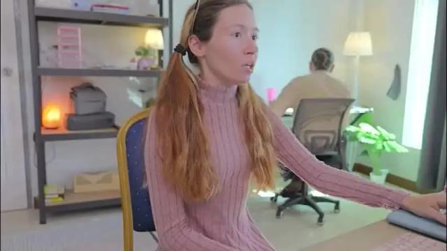 Image 3 of ellcrys Stream on Chaturbate on 9 days ago