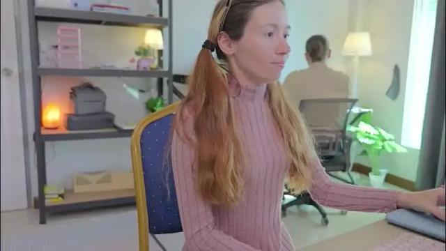 Image 6 of ellcrys Stream on Chaturbate on 9 days ago