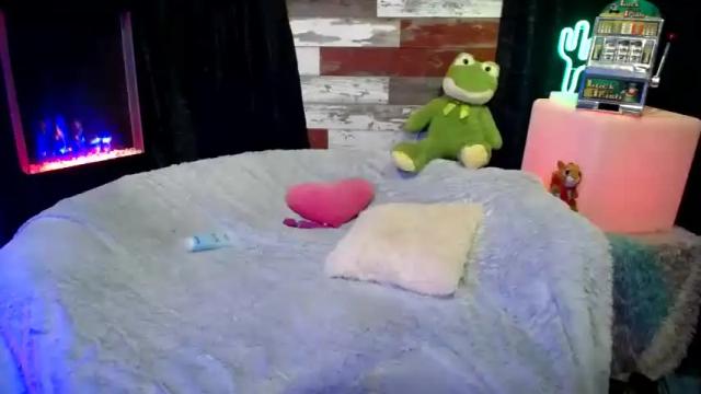 Image 12 of elle4you Stream on Chaturbate on 12 months ago