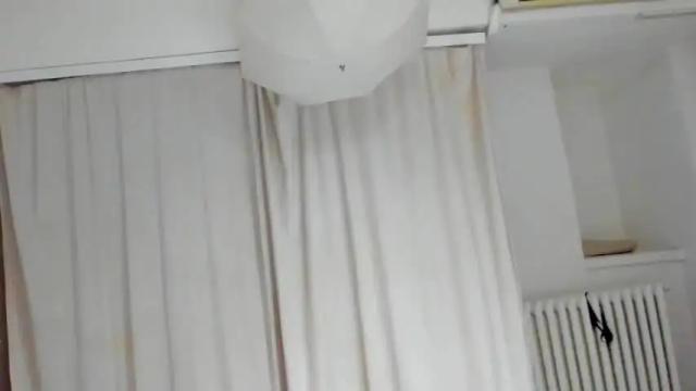 Image 11 of elle_dior Stream on Chaturbate on 20 months ago