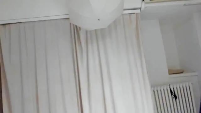 Image 8 of elle_dior Stream on Chaturbate on 20 months ago