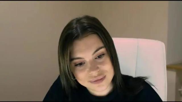 Image 2 of elle_fannning Stream on Chaturbate on 20 months ago