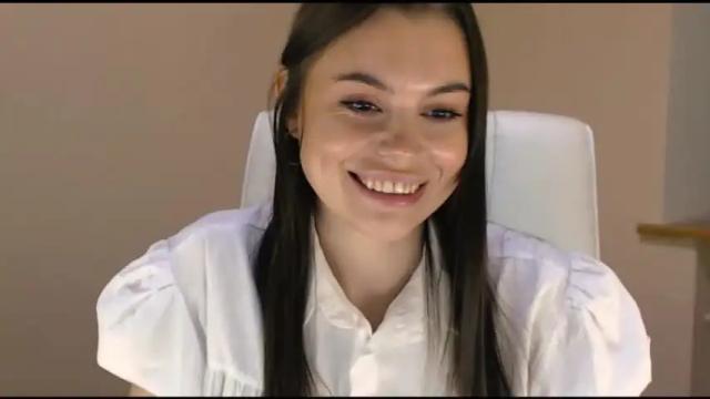 Image 8 of elle_fannning Stream on Chaturbate on 20 months ago