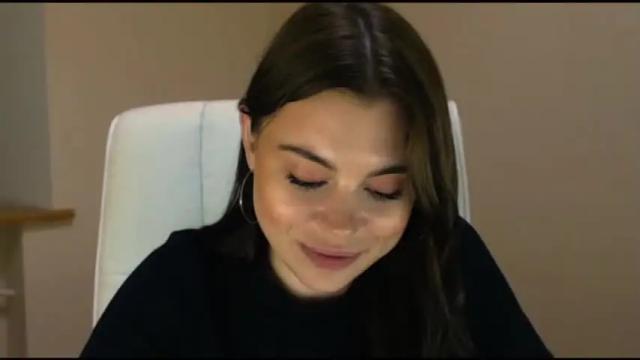 Thumbnail 1, elle_fannning's Stream at Chaturbate, 20 months ago