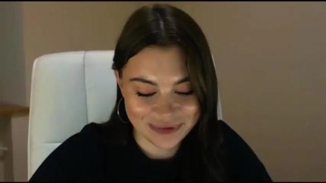 Image 2 of elle_fannning Stream on Chaturbate on 20 months ago