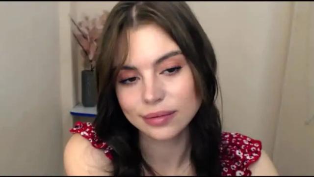 Image 4 of elle_fannning Stream on Chaturbate on 20 months ago