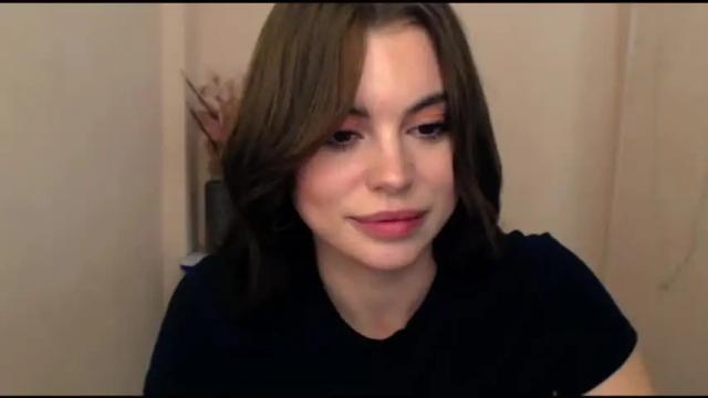 Image 10 of elle_fannning Stream on Chaturbate on 20 months ago