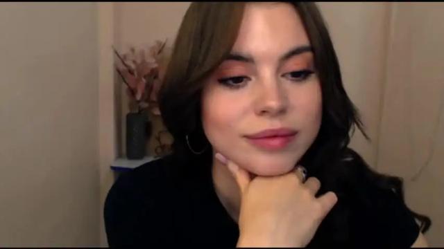 Image 4 of elle_fannning Stream on Chaturbate on 20 months ago