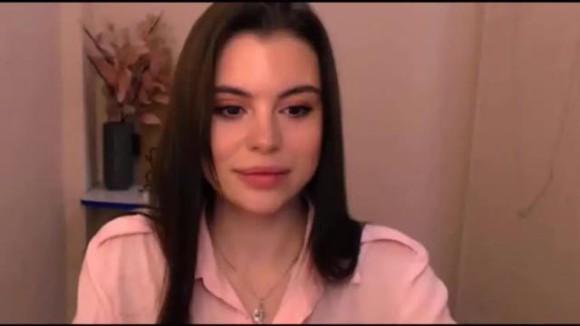 Image 2 of elle_fannning Stream on Chaturbate on 20 months ago