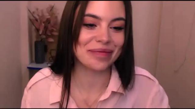 Image 6 of elle_fannning Stream on Chaturbate on 20 months ago