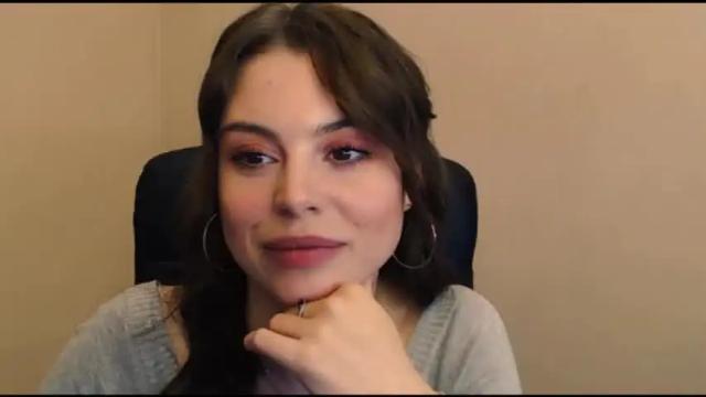 Image 3 of elle_fannning Stream on Chaturbate on 19 months ago