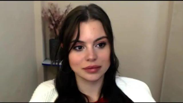 Image 10 of elle_fannning Stream on Chaturbate on 19 months ago