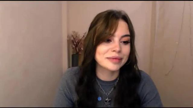 Thumbnail 1, elle_fannning's Stream at Chaturbate, 19 months ago