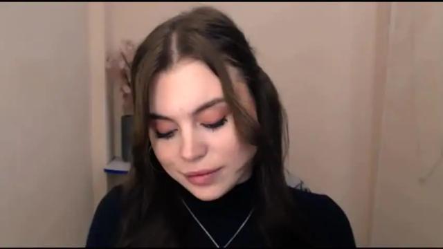 Image 12 of elle_fannning Stream on Chaturbate on 19 months ago