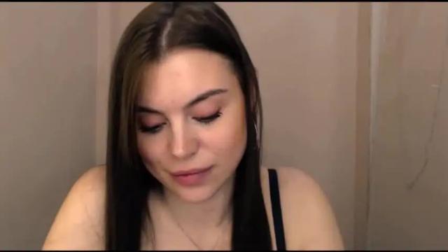 Image 10 of elle_fannning Stream on Chaturbate on 19 months ago
