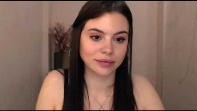 Image 7 of elle_fannning Stream on Chaturbate on 19 months ago