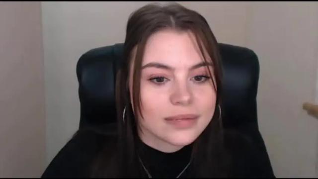 Thumbnail 2, elle_fannning's Stream at Chaturbate, 19 months ago