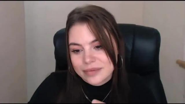 Image 8 of elle_fannning Stream on Chaturbate on 19 months ago