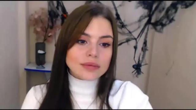 Image 10 of elle_fannning Stream on Chaturbate on 19 months ago