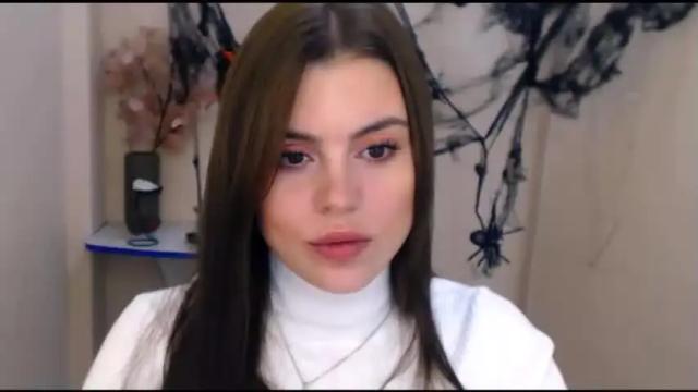 Image 6 of elle_fannning Stream on Chaturbate on 19 months ago