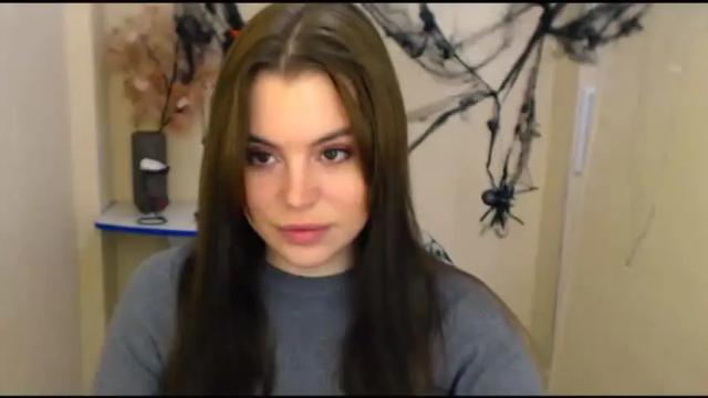 Image 2 of elle_fannning Stream on Chaturbate on 27 months ago