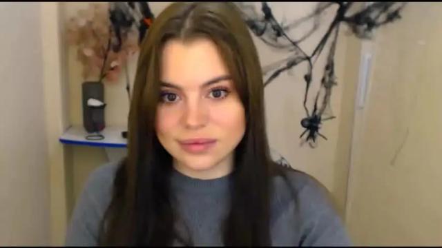 Image 3 of elle_fannning Stream on Chaturbate on 27 months ago