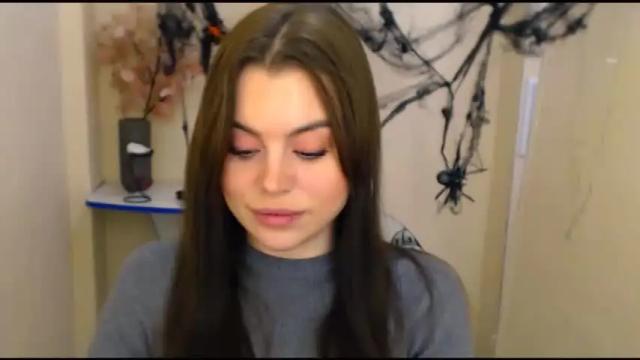 Image 6 of elle_fannning Stream on Chaturbate on 27 months ago