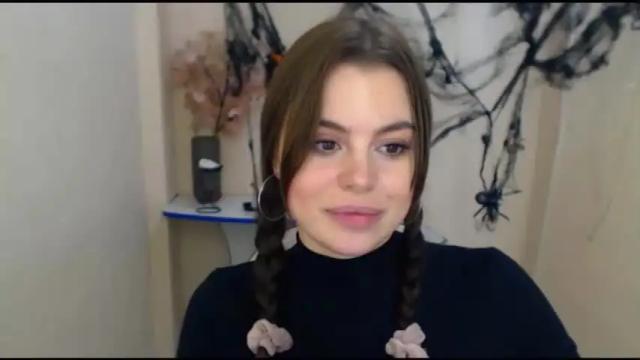 Image 12 of elle_fannning Stream on Chaturbate on 19 months ago