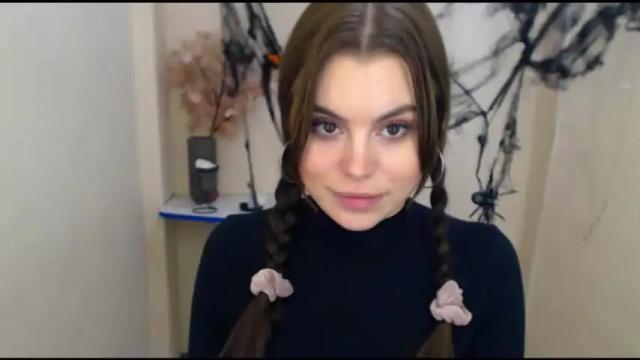 Image 4 of elle_fannning Stream on Chaturbate on 19 months ago