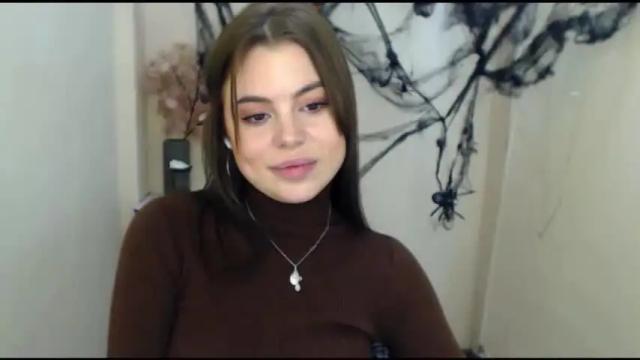 Thumbnail 1, elle_fannning's Stream at Chaturbate, 19 months ago