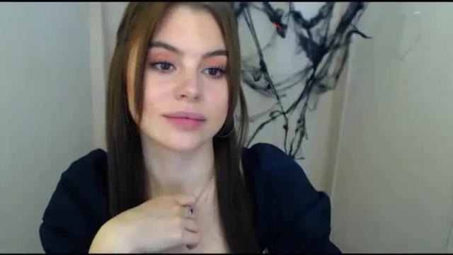 Image 4 of elle_fannning Stream on Chaturbate on 19 months ago