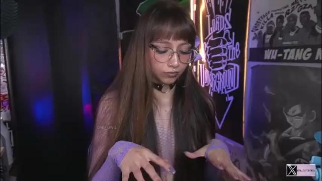 Image 4 of elle_uwu Stream on Chaturbate on 1 month ago