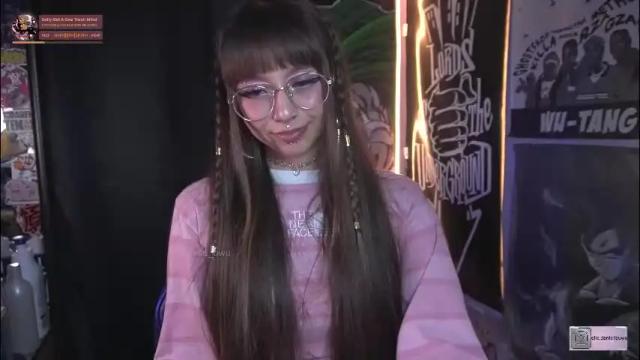 Image 6 of elle_uwu Stream on Chaturbate on 1 month ago