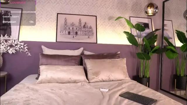 Image 4 of ellediane Stream on Chaturbate on 1 month ago