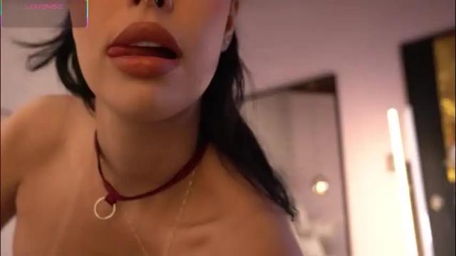 Image 4 of ellediane Stream on Chaturbate on 1 month ago