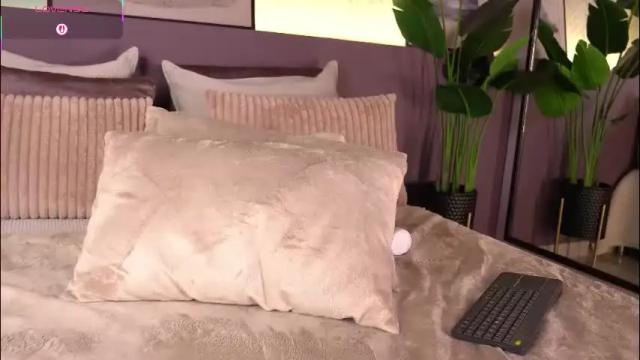 Image 4 of ellediane Stream on Chaturbate on 1 month ago