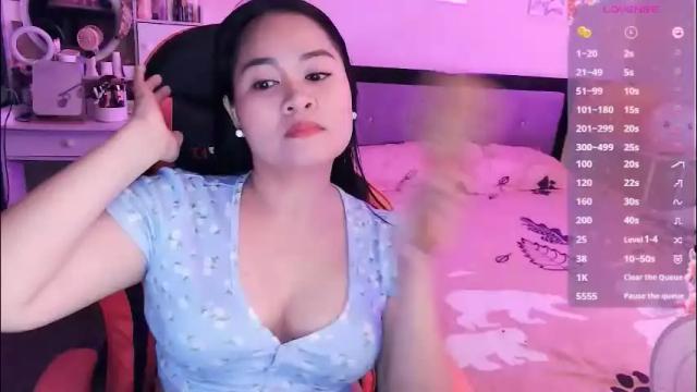 Image 3 of elleelle123 Stream on Chaturbate on 4 months ago