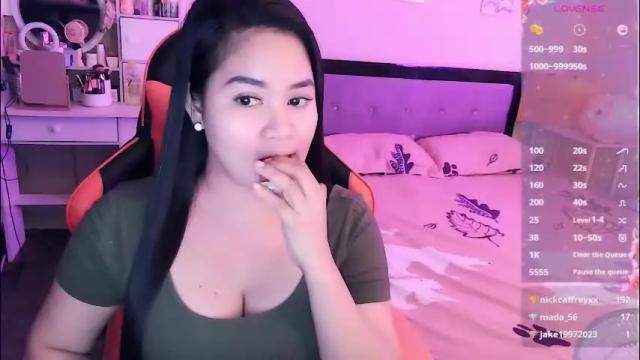 Image 4 of elleelle123 Stream on Chaturbate on 4 months ago