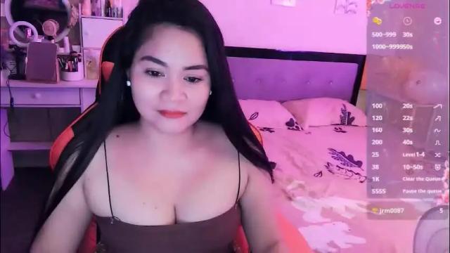 Image 3 of elleelle123 Stream on Chaturbate on 3 months ago