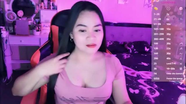 Image 4 of elleelle123 Stream on Chaturbate on 2 months ago