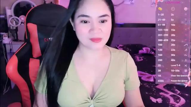 Image 3 of elleelle123 Stream on Chaturbate on 2 months ago