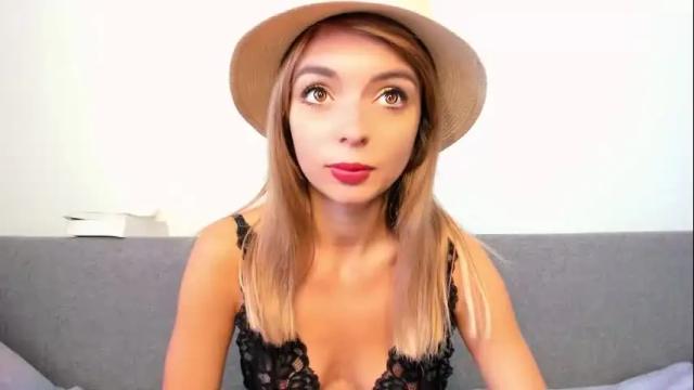Image 2 of ellen_flow Stream on Chaturbate on 1 month ago